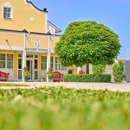 Gutshof Penning Hotel *